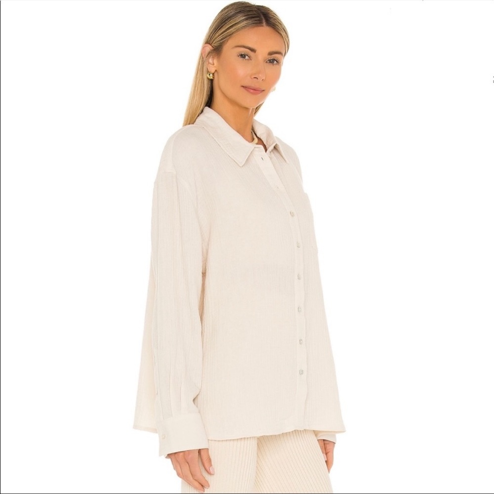L’Academie Ophelia Button Down Top - Picture 2 of 10
